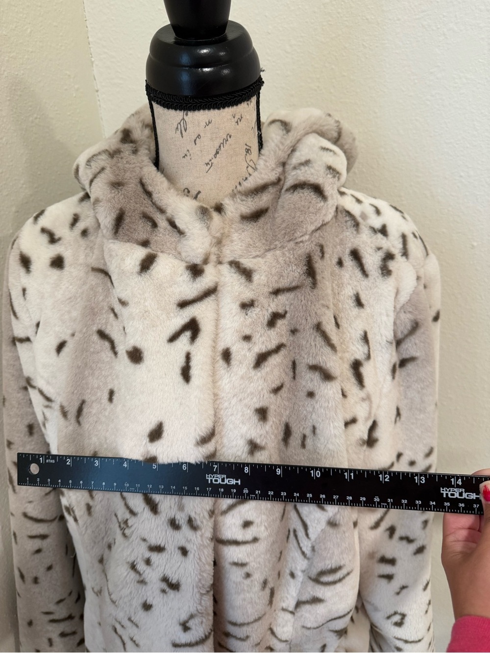 dennis basso Cream Faux Fur Hooded Coat with Dark Speckle Pattern - Picture 9 of 12